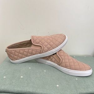 Steve Madden Womens Ecentrcq Slip-On Sneaker Shoe size 9.5M pink
